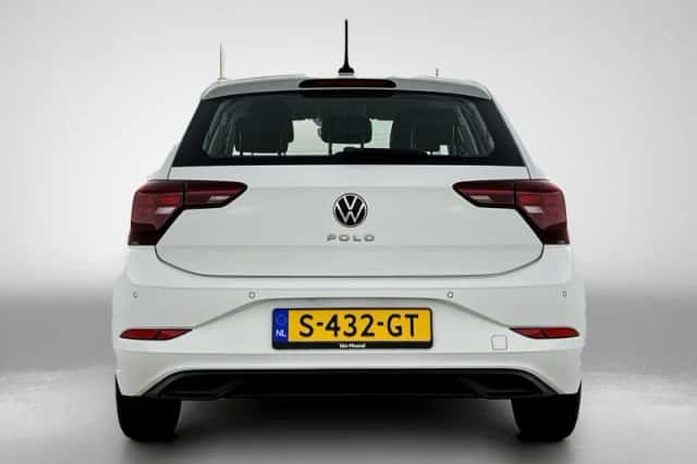 Volkswagen Polo (2023) thumbnail 3