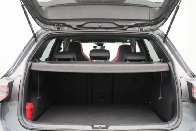 Volkswagen Golf (2025) thumbnail 14