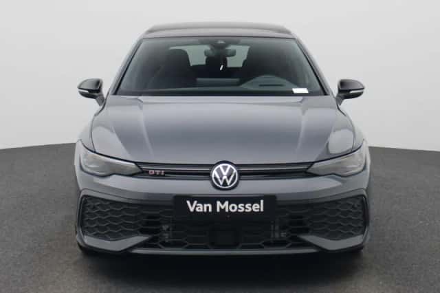 Volkswagen Golf (2025) thumbnail 3