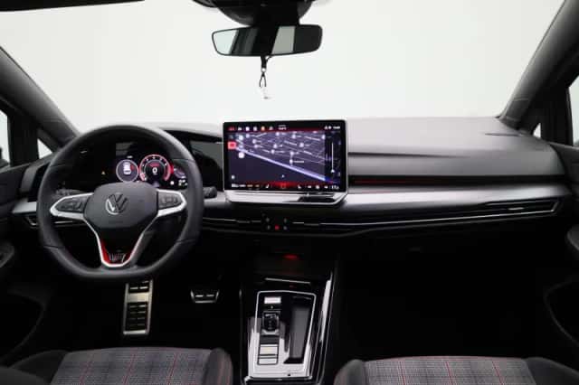 Volkswagen Golf (2025) thumbnail 42