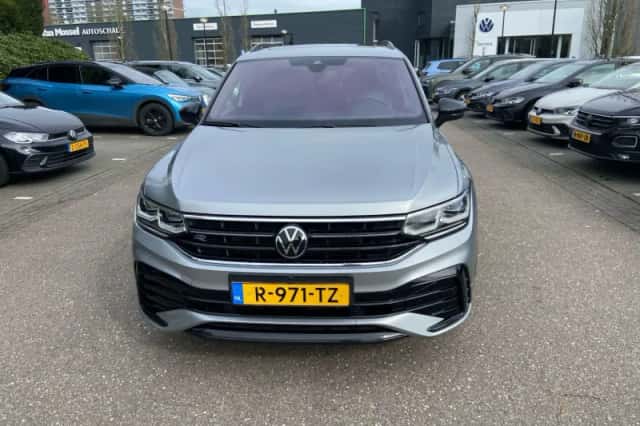 Volkswagen Tiguan (2022) thumbnail 2
