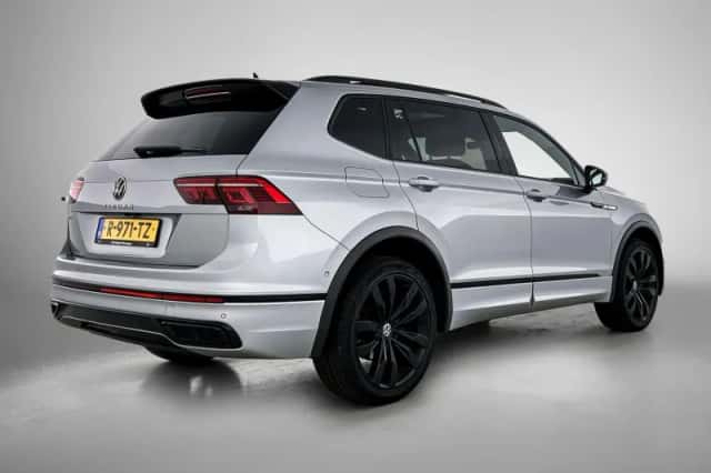 Volkswagen Tiguan (2022) thumbnail 4