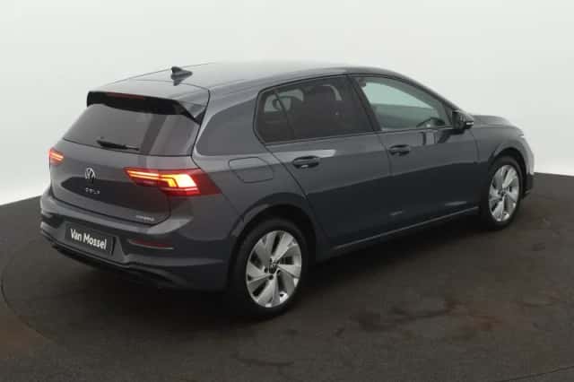 Volkswagen Golf (2026) thumbnail 4