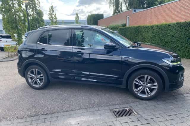 Volkswagen T-Cross (2021) thumbnail 4