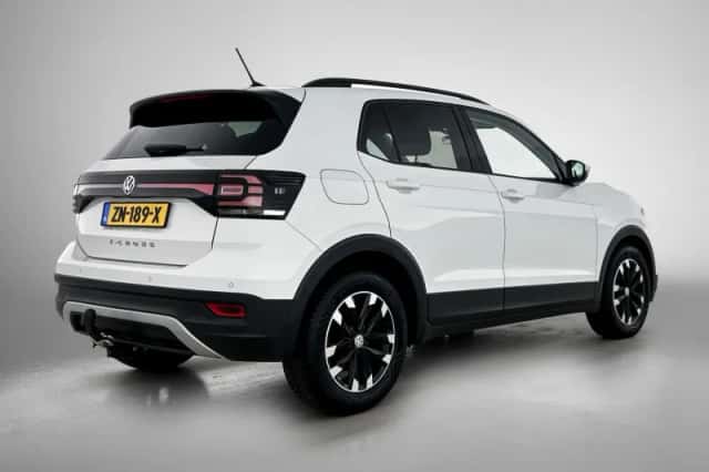 Volkswagen T-Cross (2019) thumbnail 4