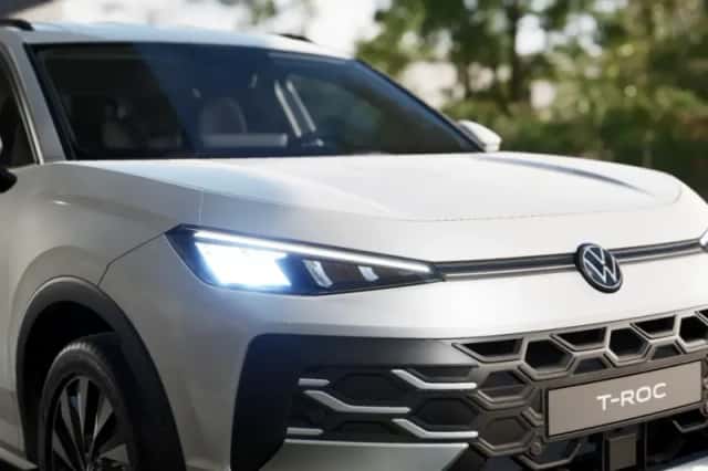 Volkswagen T-Roc (2025) thumbnail 4