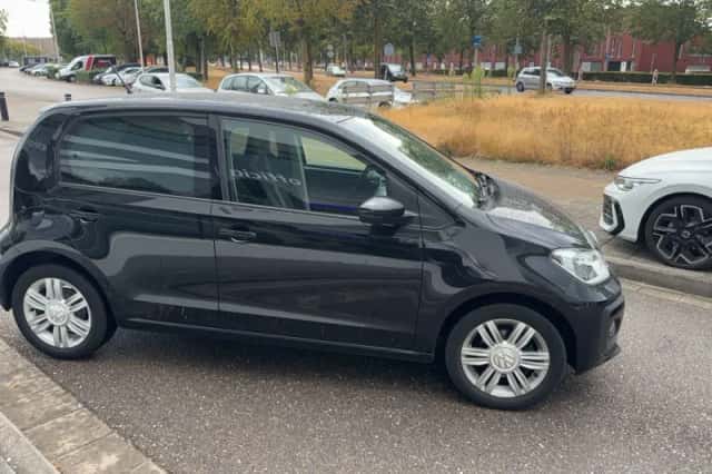 Volkswagen Up! (2017) thumbnail 4