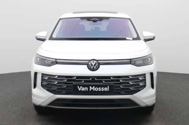 Volkswagen Tayron (2025) thumbnail 3