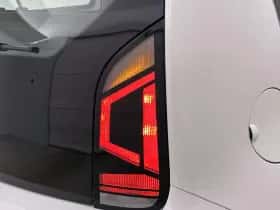 Volkswagen Up! (2021) thumbnail 18