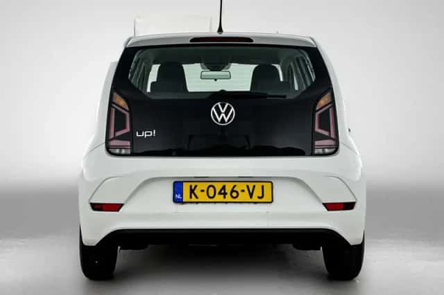Volkswagen Up! (2021) thumbnail 3