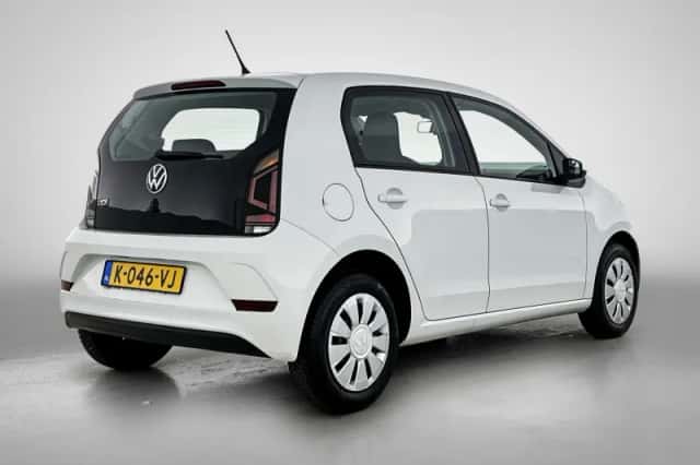 Volkswagen Up! (2021) thumbnail 4
