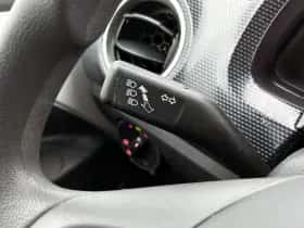 Volkswagen Up! (2021) thumbnail 9