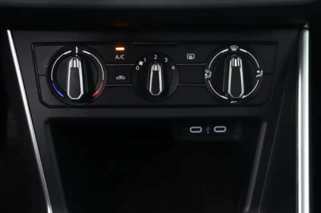 Volkswagen Polo (2024) thumbnail 13