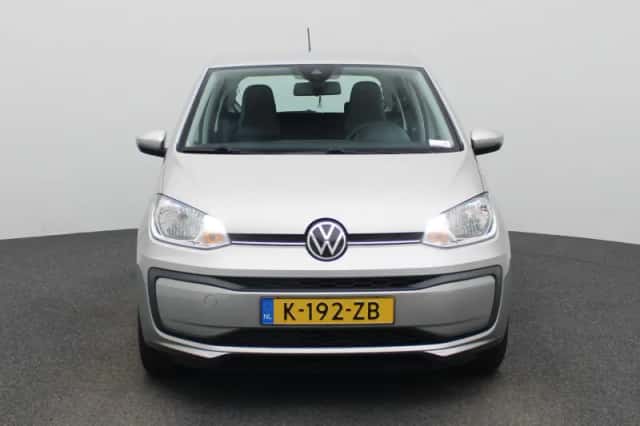 Volkswagen Up! (2021) thumbnail 3
