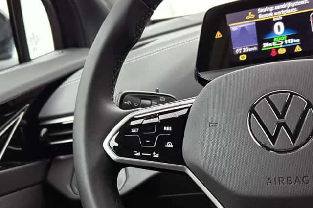 Volkswagen ID.4 (2026) thumbnail 6