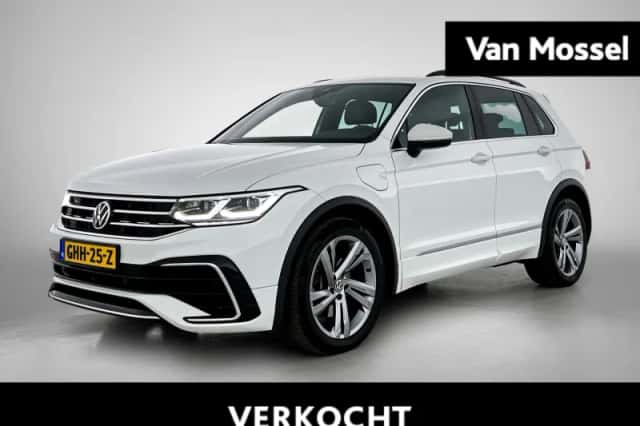 Volkswagen Tiguan (2021) thumbnail 1