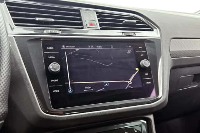 Volkswagen Tiguan (2021) thumbnail 33