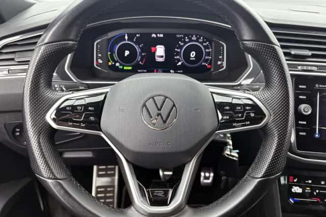 Volkswagen Tiguan (2021) thumbnail 36