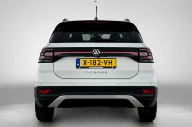 Volkswagen T-Cross (2023) thumbnail 3