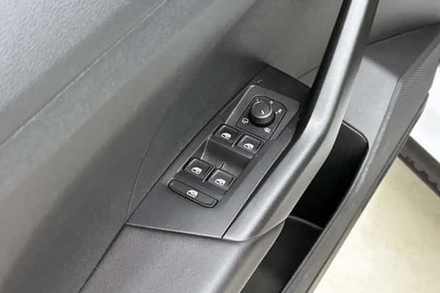 Volkswagen T-Cross (2023) thumbnail 30