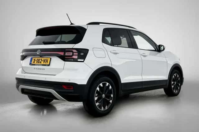 Volkswagen T-Cross (2023) thumbnail 4
