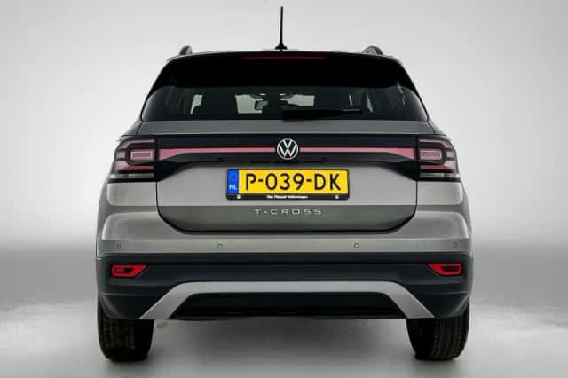 Volkswagen T-Cross (2021) thumbnail 3
