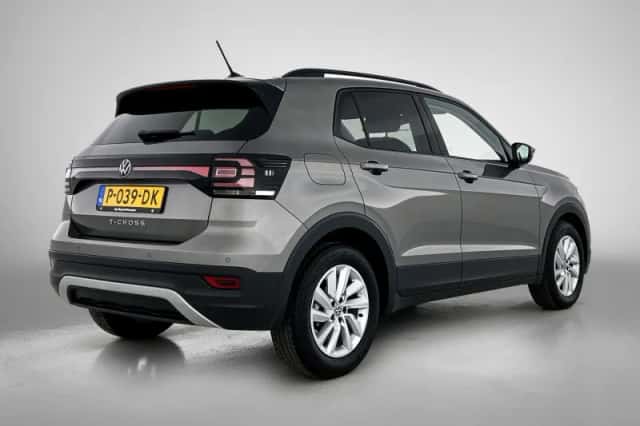 Volkswagen T-Cross (2021) thumbnail 4