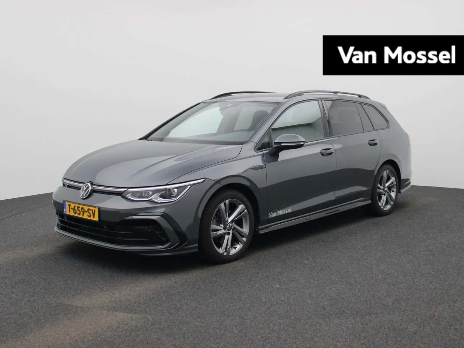 Volkswagen Golf (2023) — foto 1