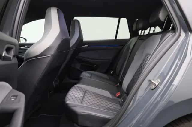 Volkswagen Golf (2023) thumbnail 12
