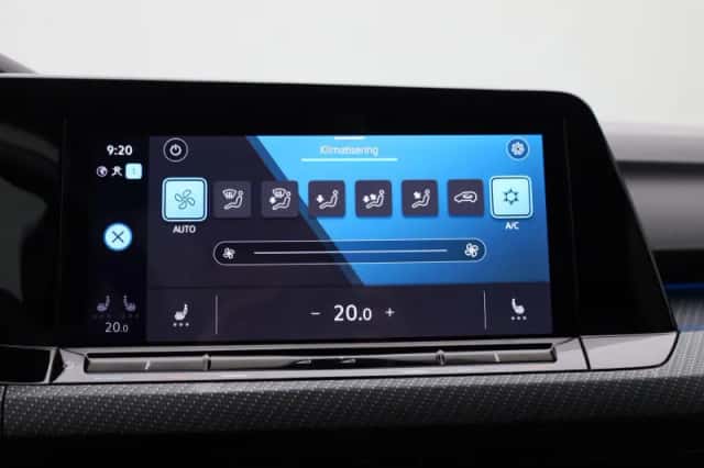 Volkswagen Golf (2023) thumbnail 18