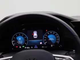 Volkswagen Golf (2023) thumbnail 8