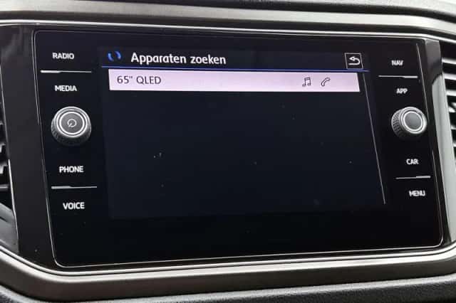 Volkswagen T-Roc (2018) thumbnail 13
