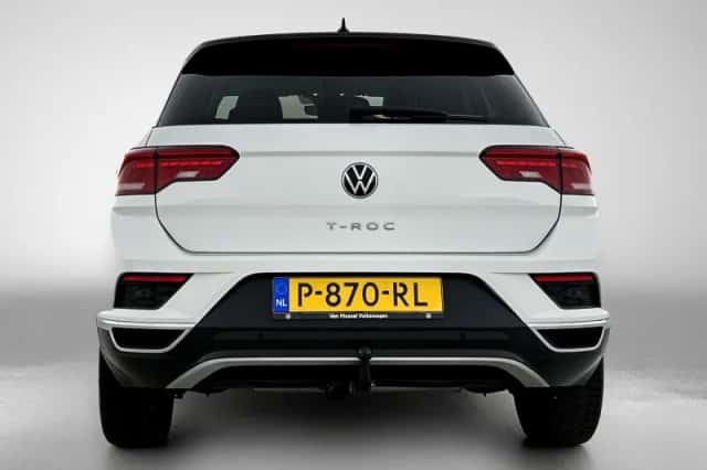 Volkswagen T-Roc (2021) thumbnail 3