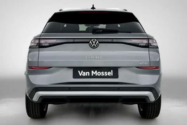 Volkswagen T-Roc (2026) thumbnail 3