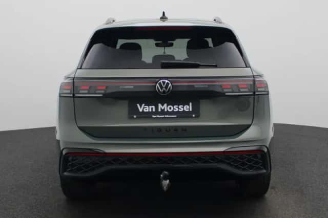 Volkswagen Tiguan (2025) thumbnail 5