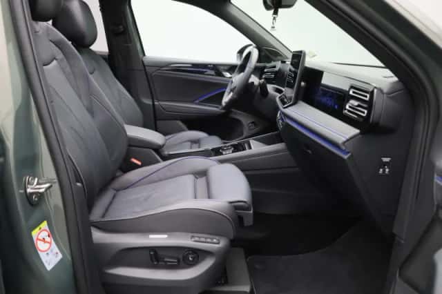 Volkswagen Tiguan (2025) thumbnail 55