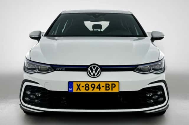 Volkswagen Golf (2021) thumbnail 5
