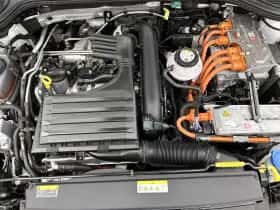 Volkswagen Golf (2021) thumbnail 10