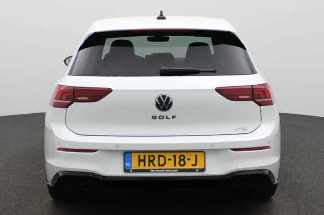 Volkswagen Golf (2025) thumbnail 5
