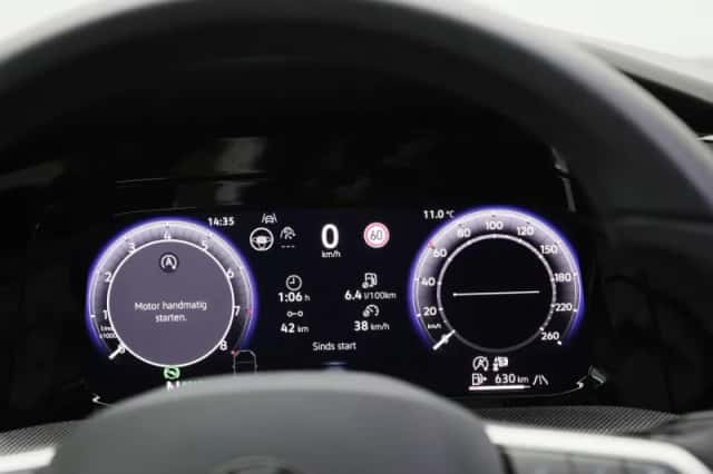 Volkswagen Golf (2025) thumbnail 8