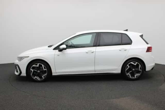 Volkswagen Golf (2025) thumbnail 4