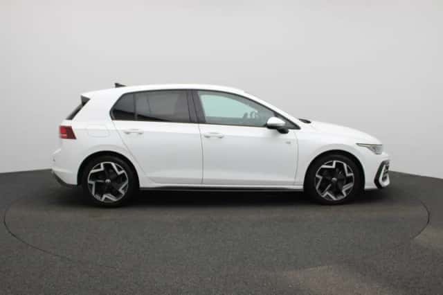 Volkswagen Golf (2025) thumbnail 6