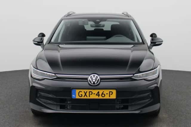 Volkswagen Golf (2025) thumbnail 3