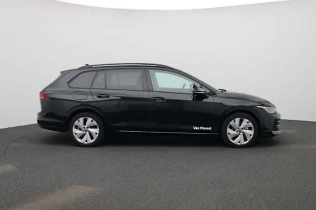 Volkswagen Golf (2025) thumbnail 6
