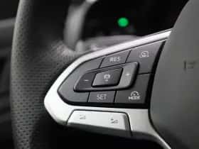 Volkswagen Golf (2025) thumbnail 17