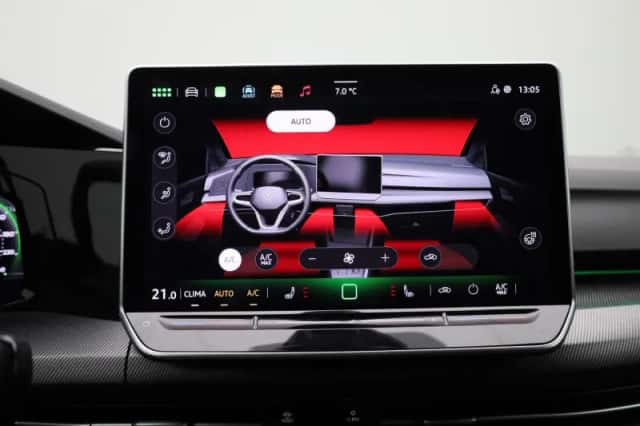 Volkswagen Golf (2025) thumbnail 19
