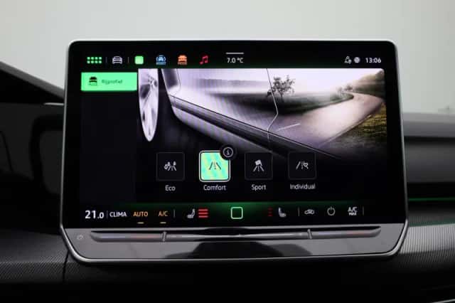 Volkswagen Golf (2025) thumbnail 28