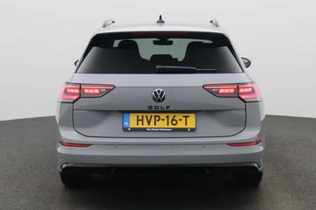 Volkswagen Golf (2025) thumbnail 5
