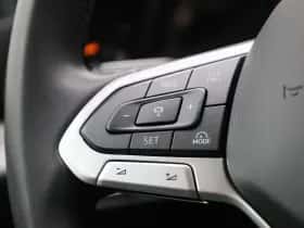 Volkswagen Golf (2025) thumbnail 17