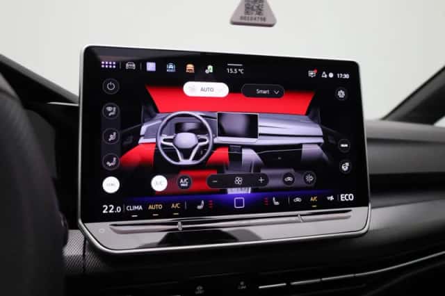 Volkswagen Golf (2025) thumbnail 17